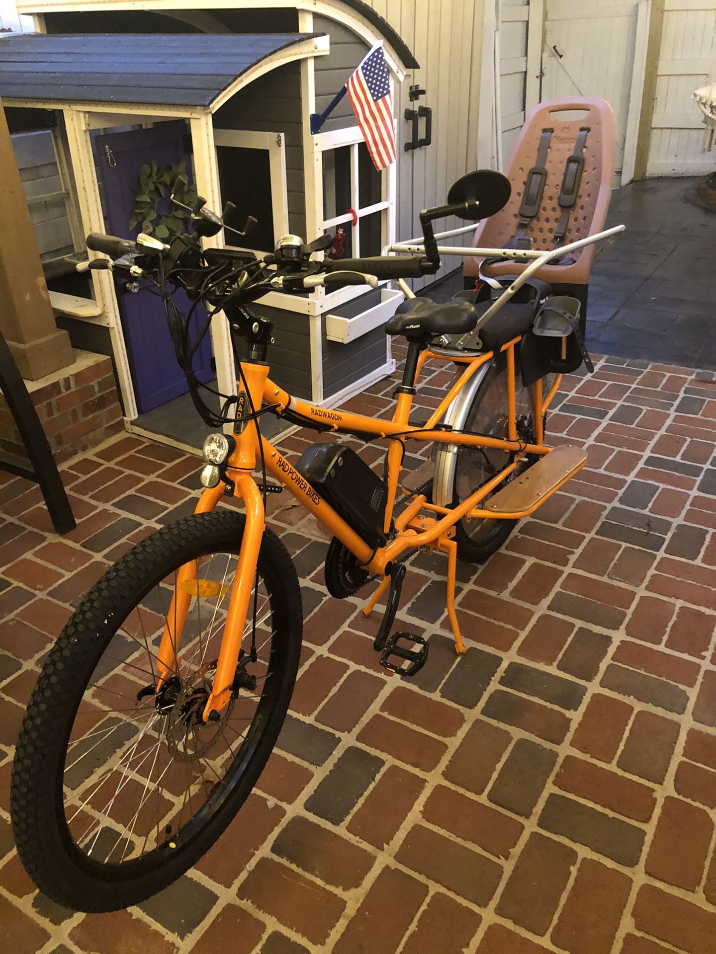 Radwagon Cargo Family Bicycle With Yepp Maxi