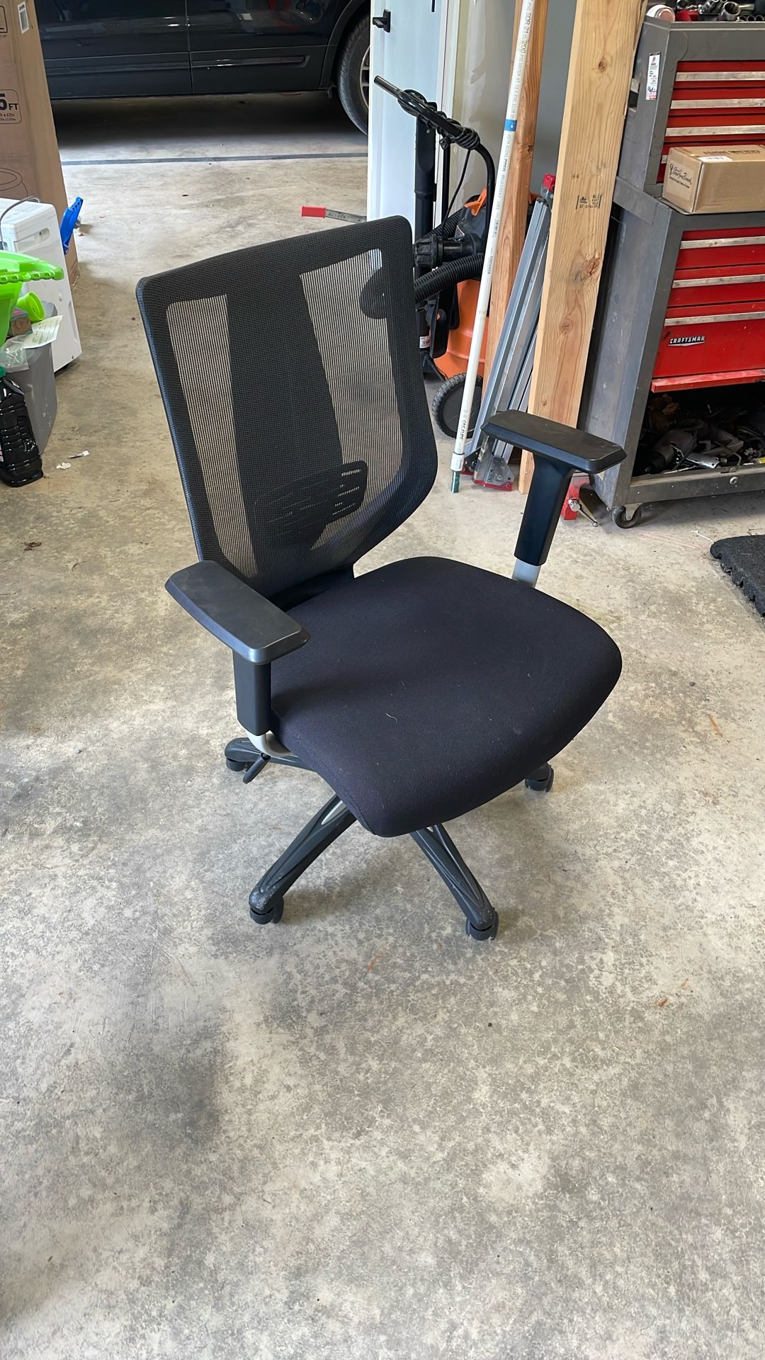Swivel Rolling Office Chair