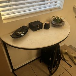 Modern Entryway Console Table – Marble Top