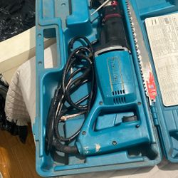 Makita Saw Saw ! 