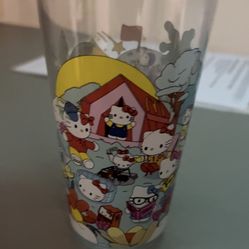 McDonald X Hello Kitty And Snoopy Collector Cups