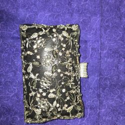 Crystal Beaded Clutch With 2 Strap Lengths