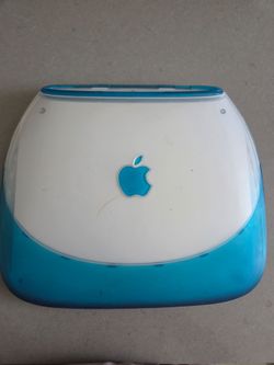 The Apple iBook G3 "Clamshell" in Blueberry