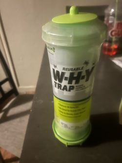 Rescue WHY Fly traps reusable out door