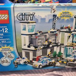 Lego Set 7744 Police Headquarters 99%