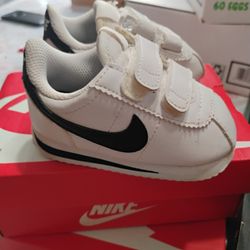 Nike Toddlers Tennis Shoes