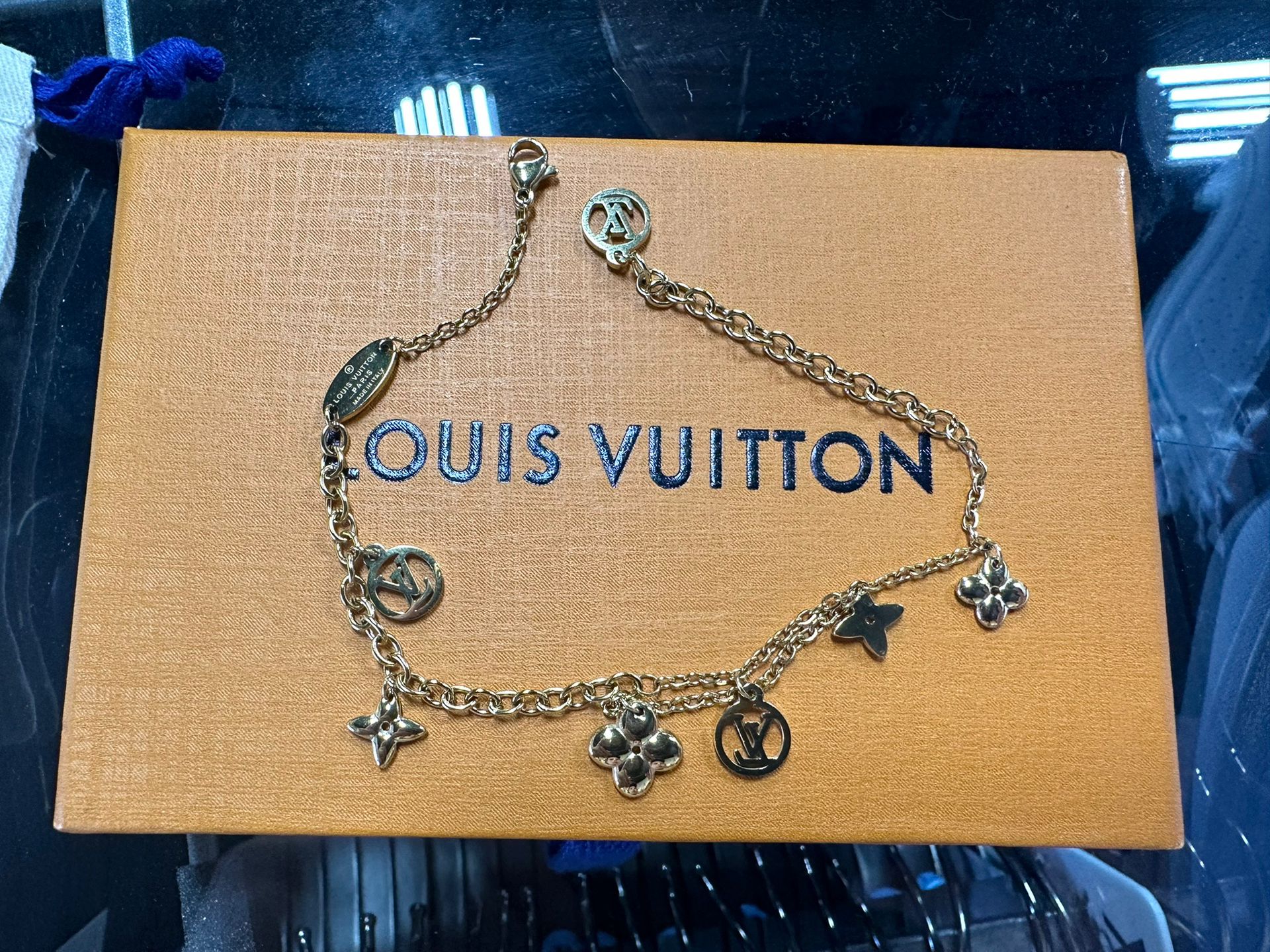 Louis Vuitton Blooming Supple Bracelet for Sale in El Paso, TX