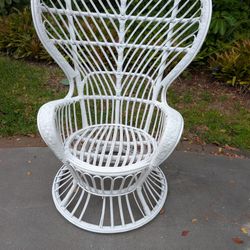 Sturdy Peacock Chair-Great For Baby/Wedding Showers