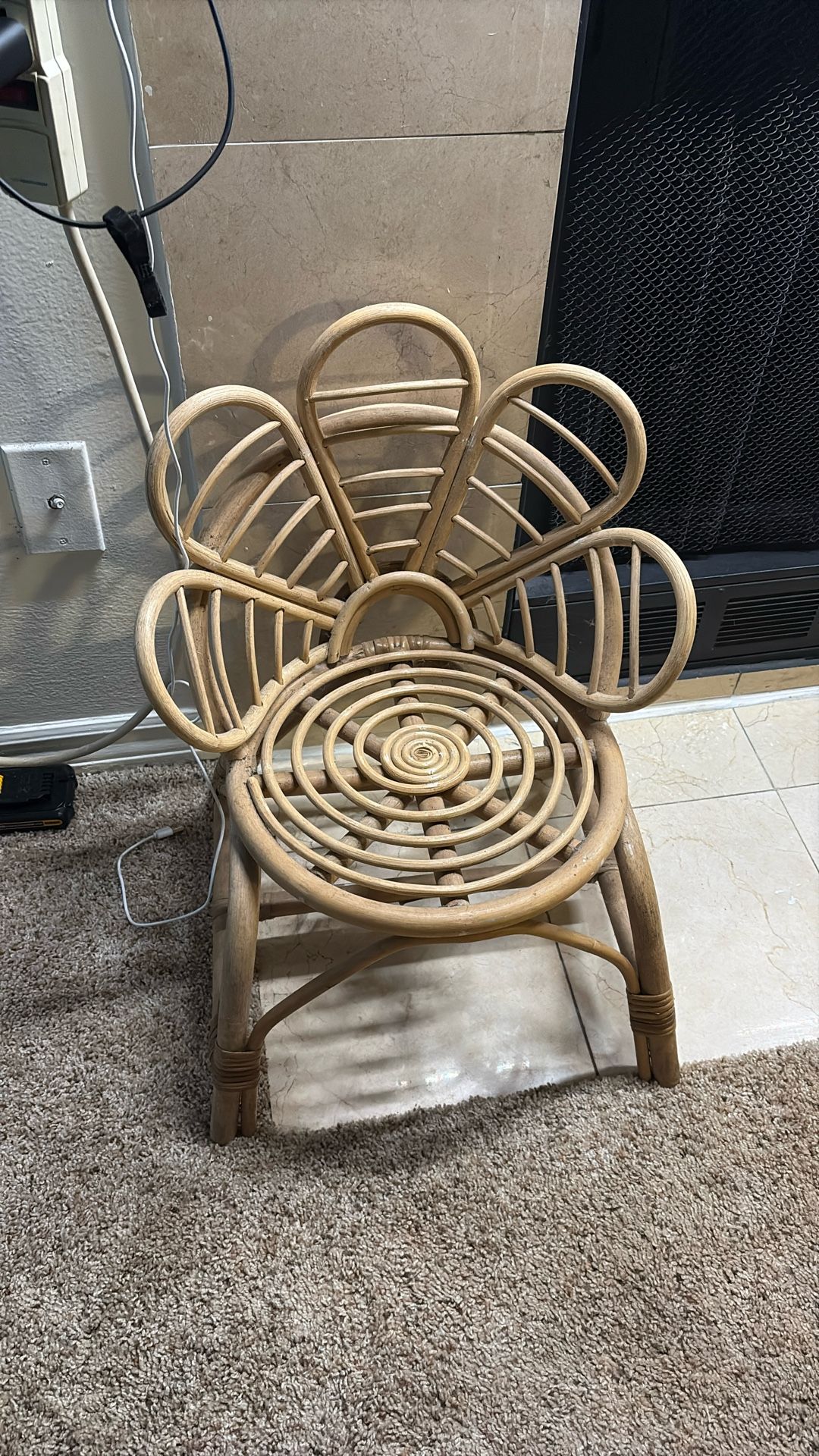 Child or cat chair - rattan/wicker