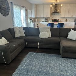 grey 3  piece Sectional couch 