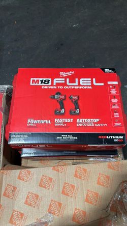 Milwaukee 2 Tool Combo - Hammer Drill, Impact Driver, 2x Battery, Charger