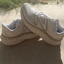 Women’s New Balance Fresh foam Size 9