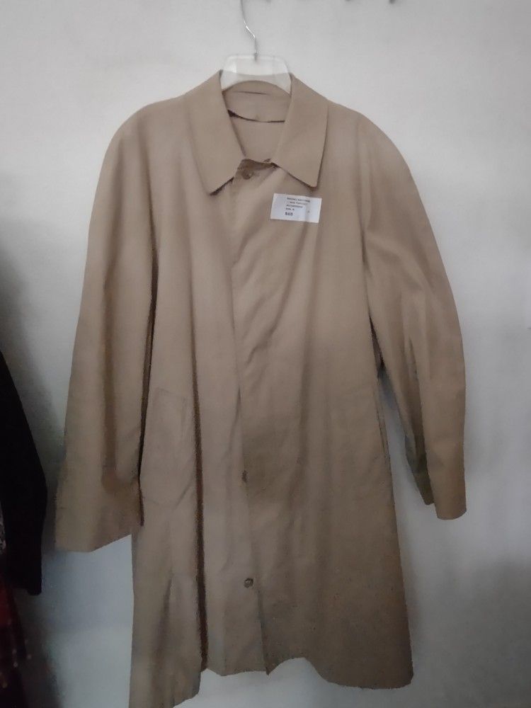 Travel, Raincoat Brooks Brothers 