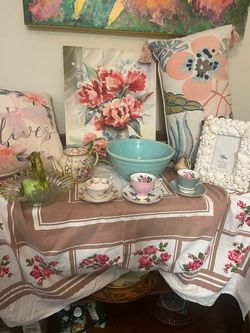 Vintage Shabby Chic Floral lot