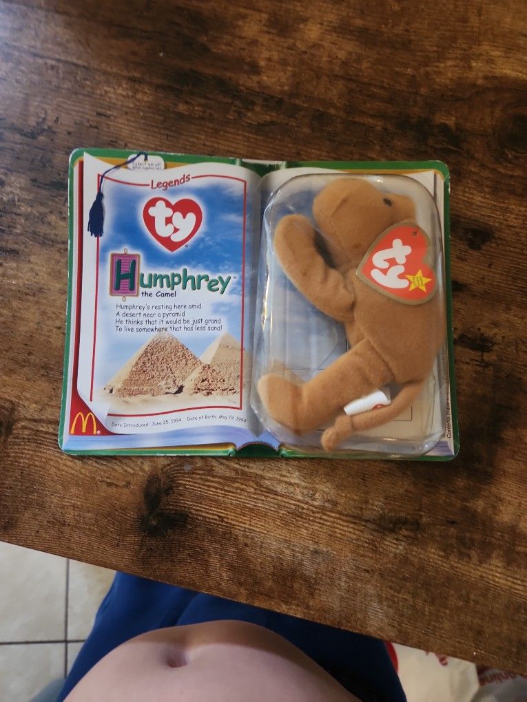 Humphrey The Camel And The End The Bear 1999, 2000 Beanie Baby