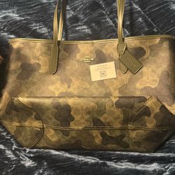Coach City Tote Bag In Signature Camo Print CV953 