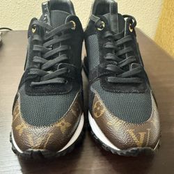 New Lv Run Away Women’s Sneakers 