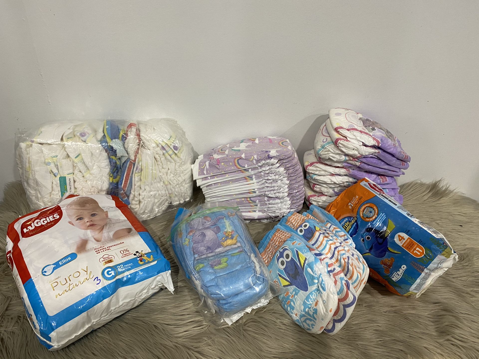 Diapers Lot Size 2T-3T-3-4 - MUST PICK UP