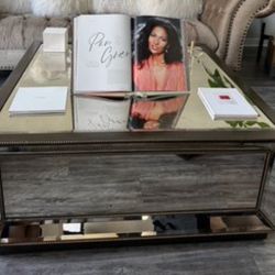 Luxury Reflective Coffee Table