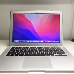 **MacBook Air (13-inch,2017)  w/Adobe LigthRoom 5 ** *macOS Monterey  12.7.6  ** Price $ 220
