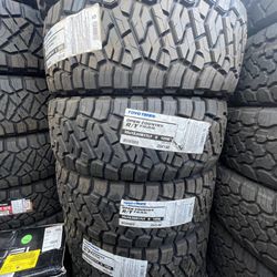 17” TOYO Open Country R/T Trail Tires Size 35x12.50R17