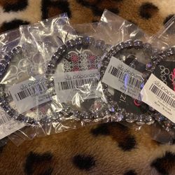 Bracelets 