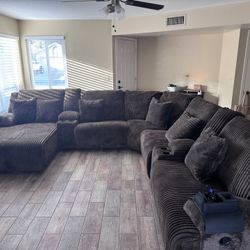Manual Reclining Sectional