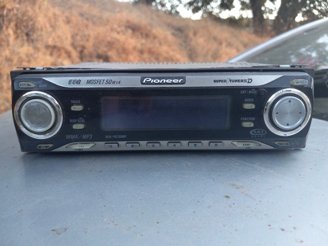 PIONEER DEH-P6700MP CAR STEREO