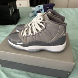 Cool Grey 11s Size 4y