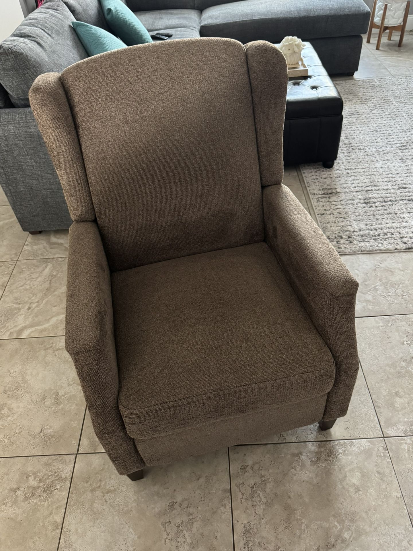 Push back recliner