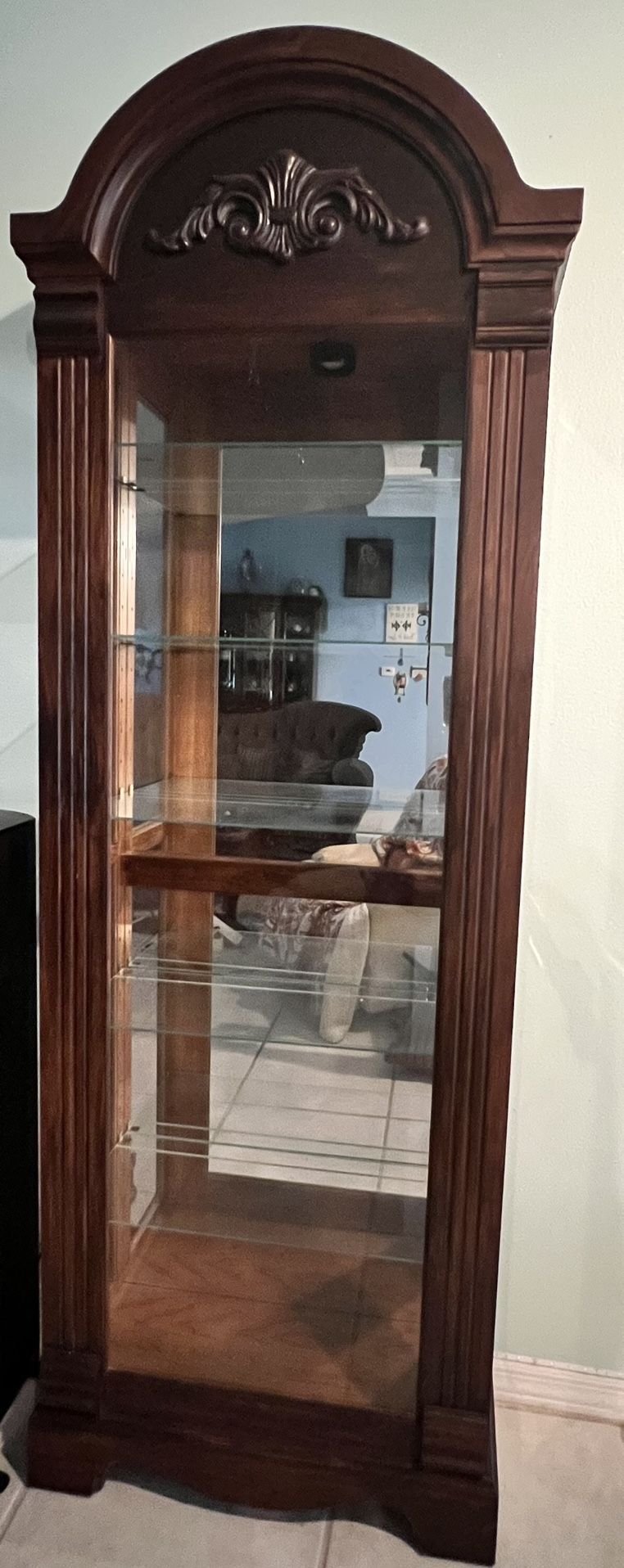 Curio / China Cabinet 