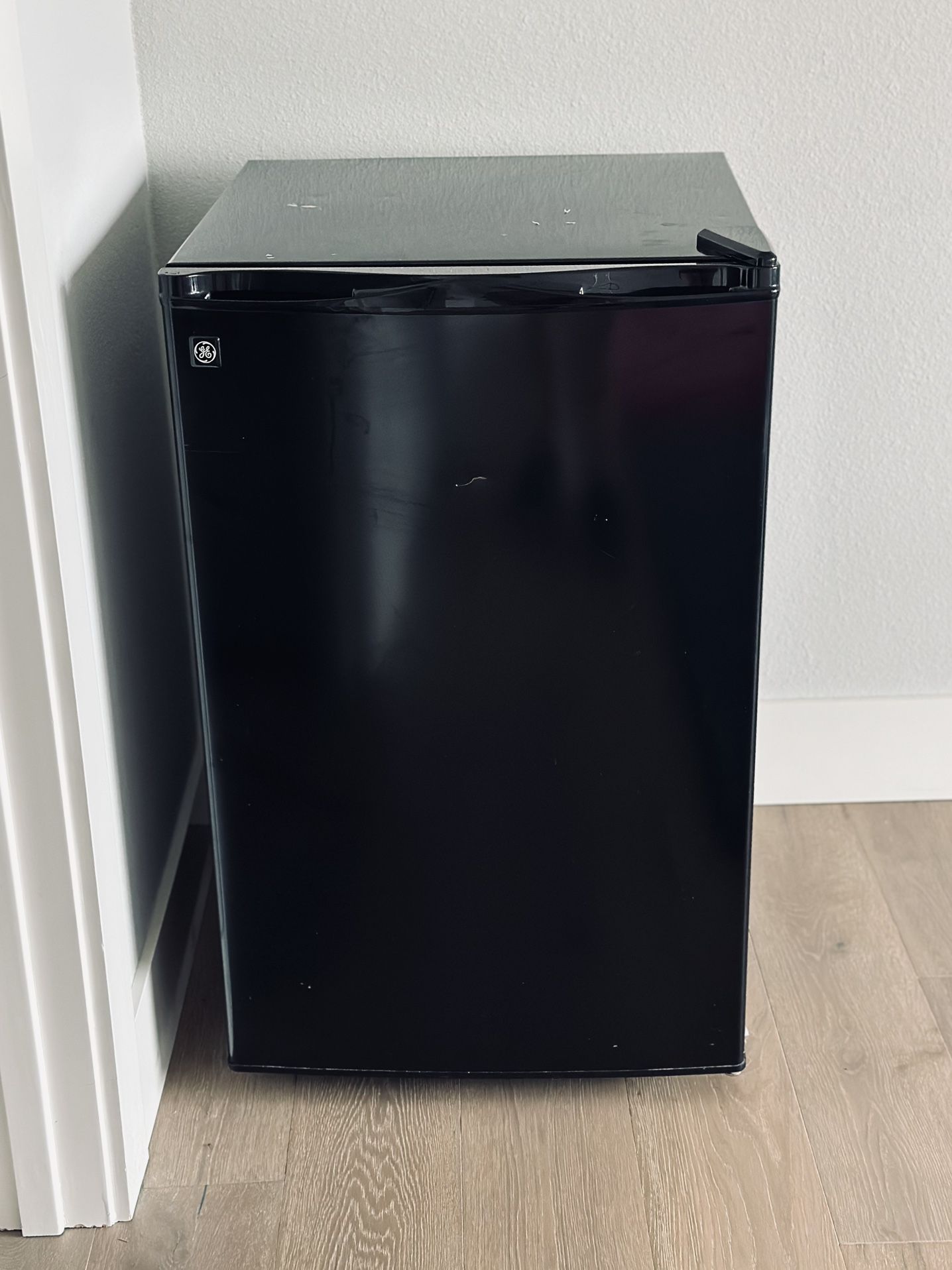 GE Spacemaker® 4.3 Cu. Ft. Compact