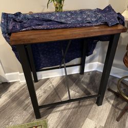 High Breakfast Table With Stools $50