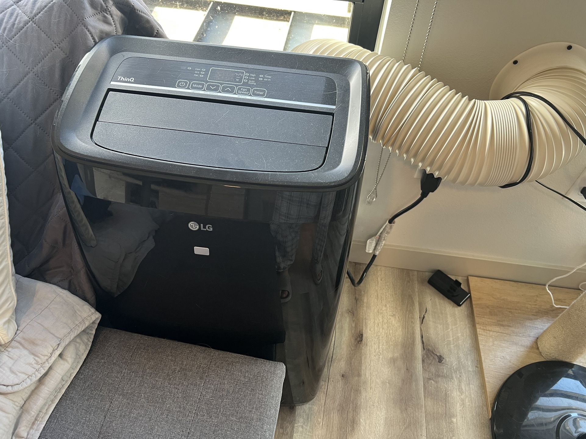 LG Portable Air Conditioner For Sale