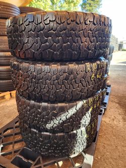 LT 285 70R 17 BF GOODRICH A/T K02 LT 2857017 USED TIRES (SET) MOUNT BALANCE INCLUDED