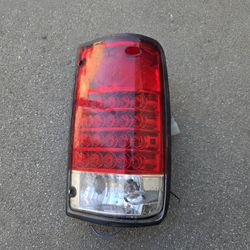89 Thru 95 Toyota Pickup Led Tail Light Passenger 