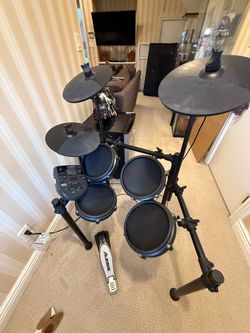 Alesis nitro electric drum set 