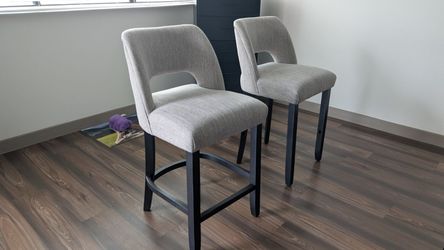 dinnig chairs
