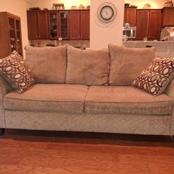 Sofa & Loveseat