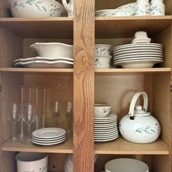 PFALTZGRAFF 12 Place Table Setting