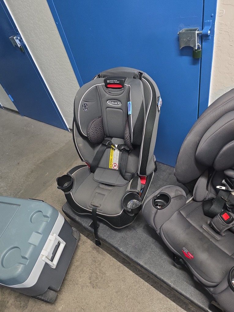 Graco & Britax Car Seats