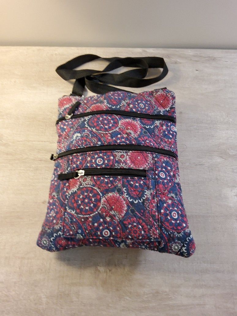 Cute Purses When You Don't Want To Care Alot .   Size  . 35"×  10" .