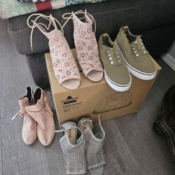 Women's Shoes, Size 9