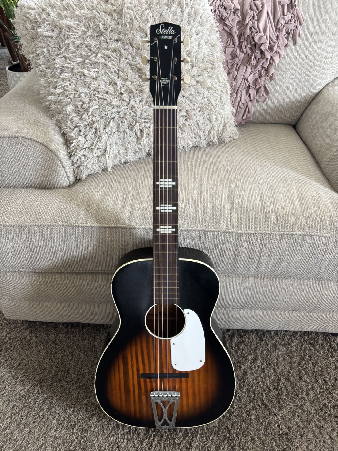 Vintage 1960’s Harmony Stella Parlor Guitar H929