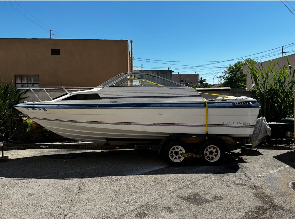 1984 Bayliner Capri