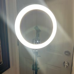 Ring light