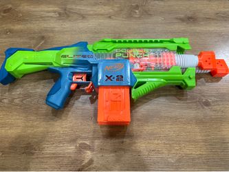 Nerf Elite Blaster with 2 clips