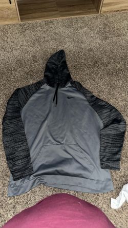 Men’s sweater