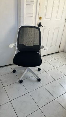 OPS Home Furnishings Jackson Office Chair with Black Mesh and White Frame including Flip Arms