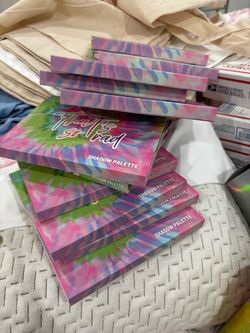 Eyeshadow pallets